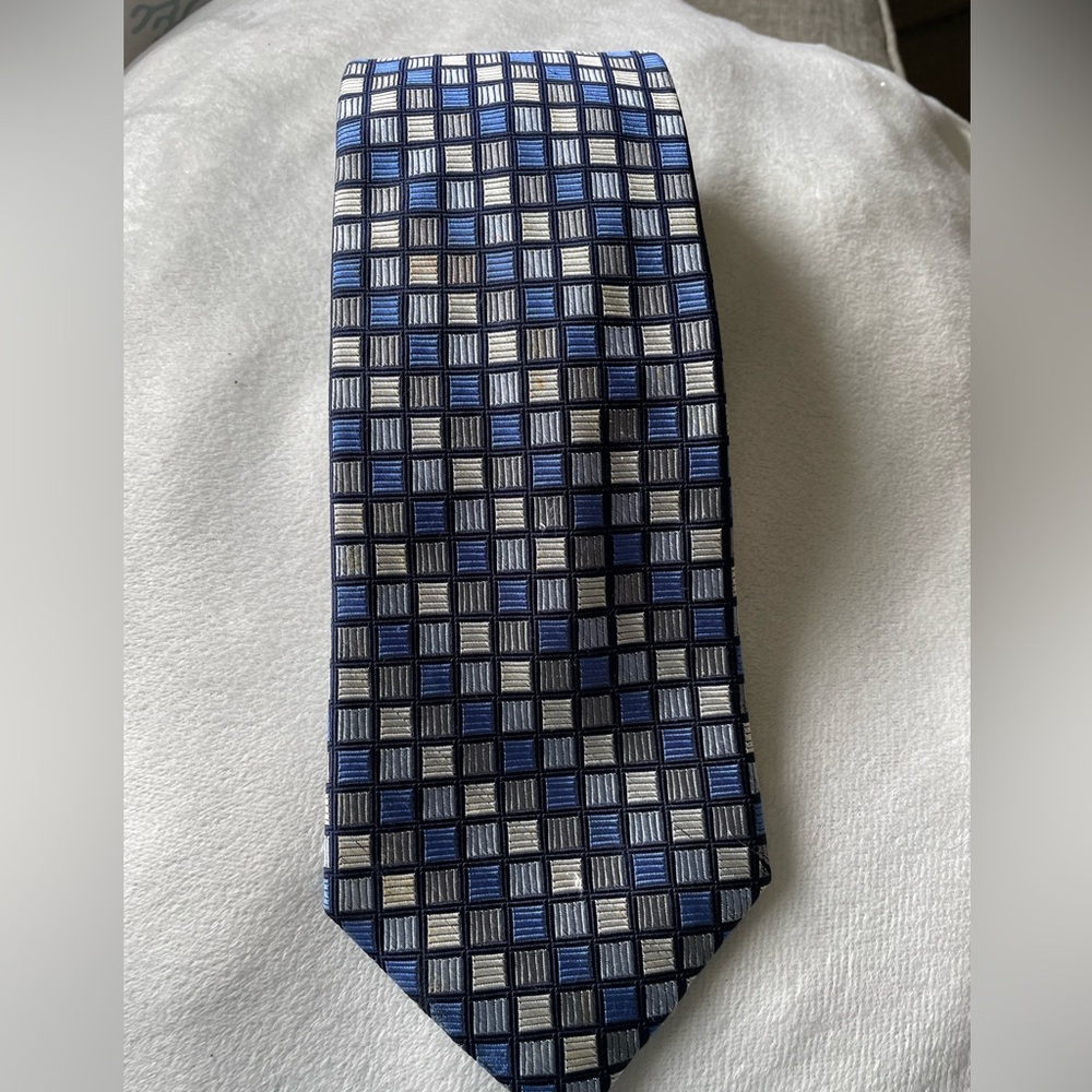 Mara By Countess Mara Blue Silver Geometric squares 100% Silk classic 57” Tie